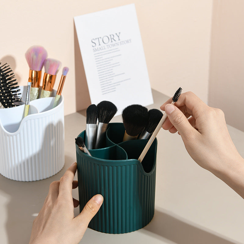 Makeup Brush Holder with Simple and Elegant Design